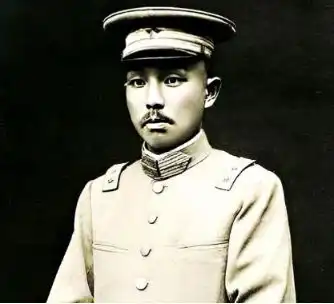 大军阀杨森,错把干女儿曾桂枝当姨太,抱着宠幸一夜,第二天醒来