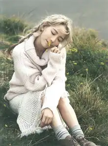 少女时代泰妍变身秋日少女生活中更爱简单妆容