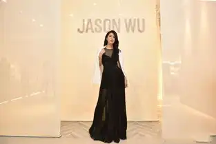 43岁曾黎终于现身活动,黑色长裙配西装气质少女,生图美得太惊艳