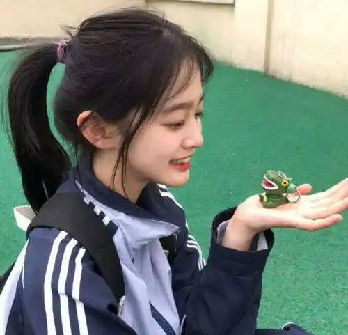 真人女生头像当一个女孩生着气还想着怎么道歉的时候你说这是温柔还是害怕