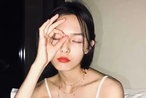 男人跟女人多聊这三个话题,女人容易动心