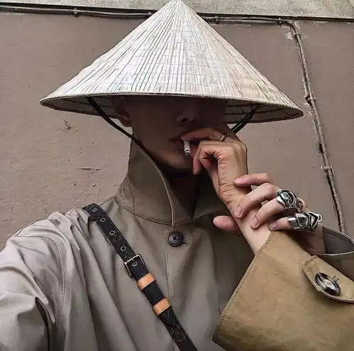 潮男该用的头像要避世更要在世上.