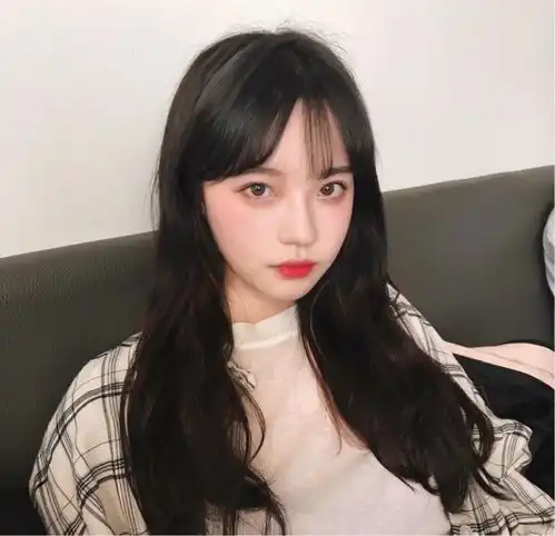 这三大星座女长相出众,气质优雅,一生桃花不败,到老都有人追