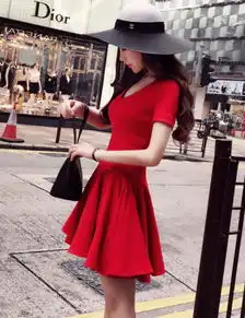 韩版v领显瘦连衣裙