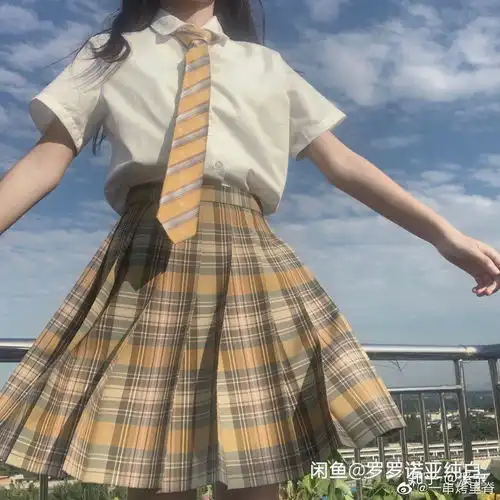有哪些一眼看到就狂想买的jk制服或lolita