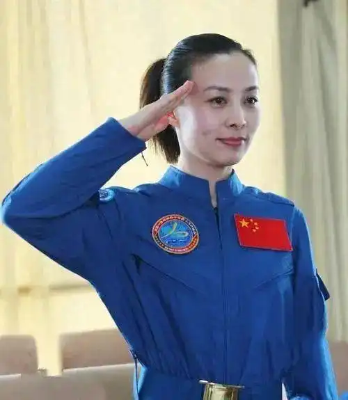 隐忍10年,复出全网爆赞2023天降紫薇星难道是她