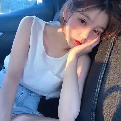 头像深夜总是和开心走散