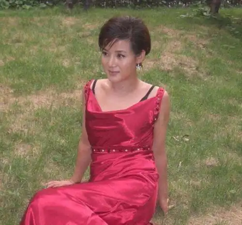 美女主播徐珺大16岁富商老公不幸离世,将小叔子告上法庭