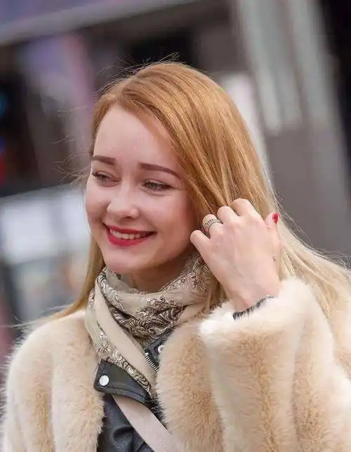 俄罗斯女人口交现象背后的社会观察2025年这场争议你怎么看