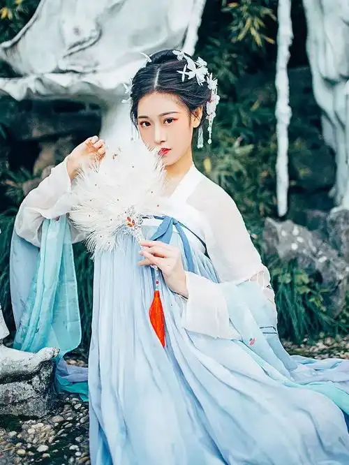 性格很好有魅力的3大星座女生,总是可以轻松吸引身边的异性