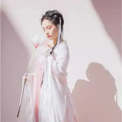 古风女头像真人唯美图片2020清冷古装汉服女头