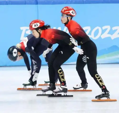要闻速递中国队晋级短道速滑女子3000米接力