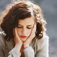 阳光系欧美头像女生简约时尚高清伴你看熏染山涧的日出