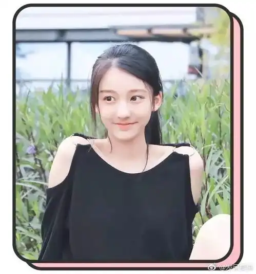 网友偷拍校花合集,天啊都是什么神仙小姐姐...