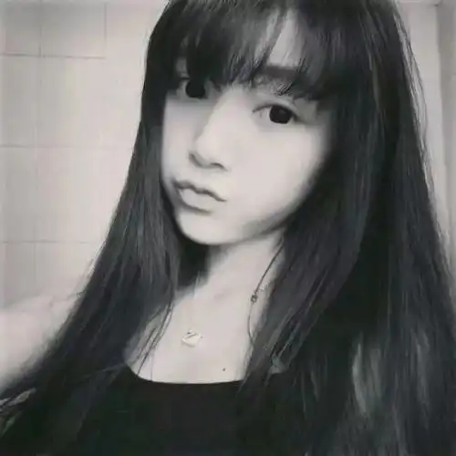 女生头像他人笑我太疯癫