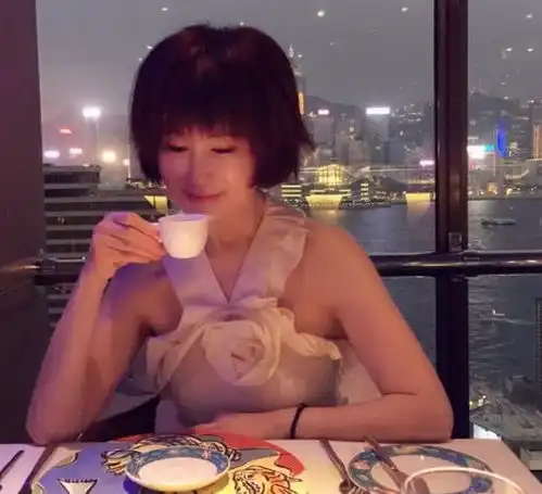 她比刘晓庆还传奇,为情所伤发誓终生不嫁,69岁依旧貌美