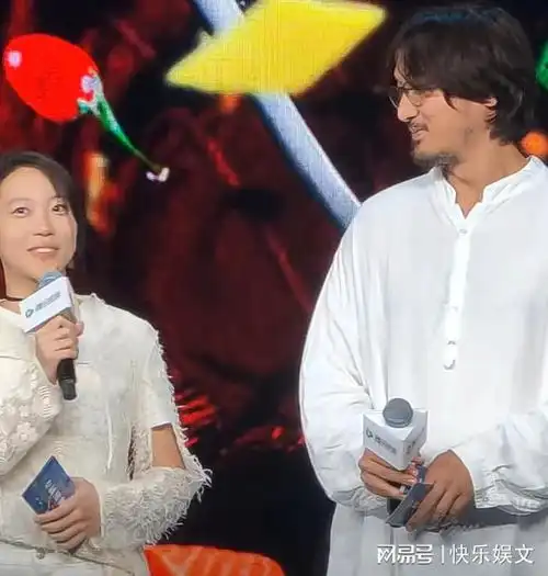 王菲26岁女儿转行当演员成爱情故事女主角,气质大变差点认不出