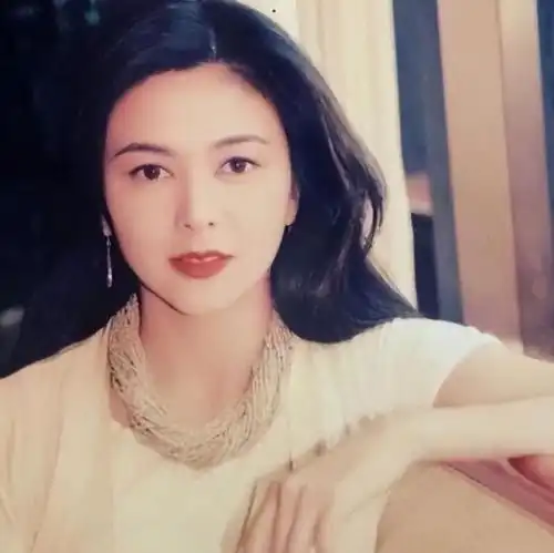 曾一眼万年艳压群芳,如今沧桑如鬼像大妈,这5位女星你还认识吗