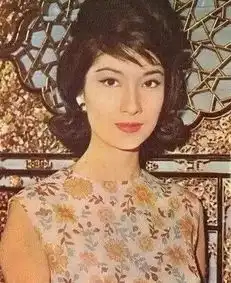 郑念比中国最后的名媛头衔更闪耀的,是她骨子里的体面
