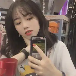 闺蜜头像丨突然间想起某个人,一阵傻笑然后,一阵失落