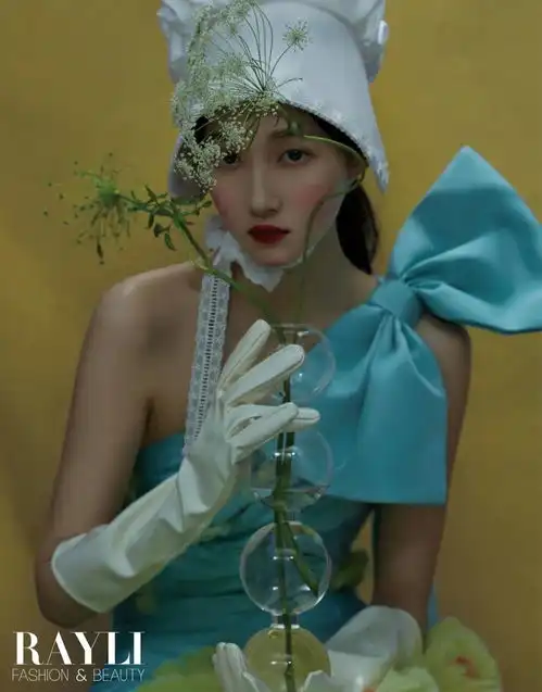 快来看油画少女彤和小辣椒班婳一样让人上头