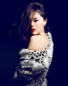 亿玛美女集体征男友回家过年