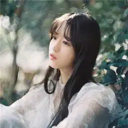 2018唯美有意境小清新女生长发头像微蓝的心情承载微寒的回忆