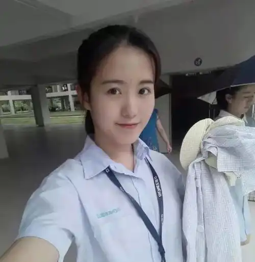 中南大学最美女教官走红看完淡定算你赢