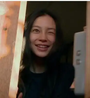 素颜女神队伍又添一员猛将,王宝强看的花痴犯了,直咧嘴笑