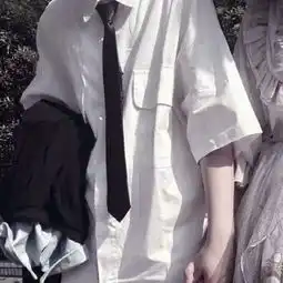 衬衫情侣头像一男一女不露头我是美丽的珍妮