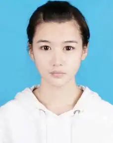 组图中传校花米璐晒证件照网友大赞清纯
