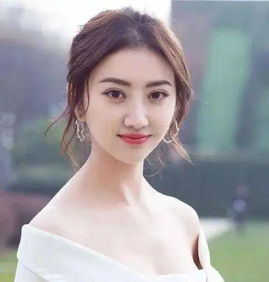景甜成新晋旗袍女神10集换18套旗袍,大秀身材却被嘲胖