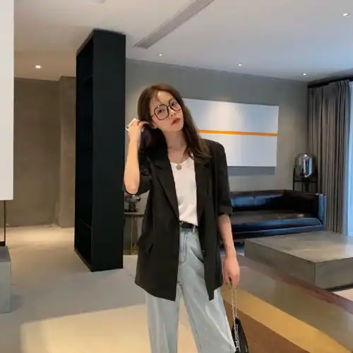 网红张大奕遭某总裁正妻手撕小号曝光,忙改简介还自曝有好多秘密