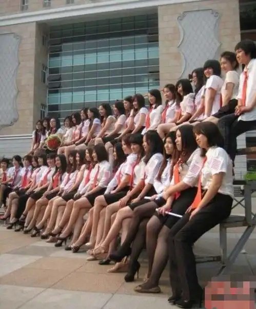 家长是如何被学生逼疯的女大学生为攀比,每月要4500生活费