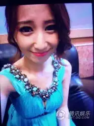金马奖超美女司仪意外走红人甜美身材很凶猛