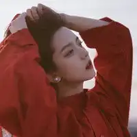长发爱笑小美女微信头像图片大全