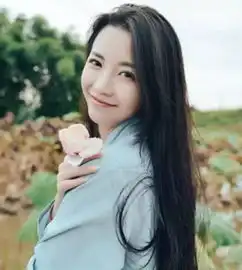 中长发剪个这样的发型,很好看