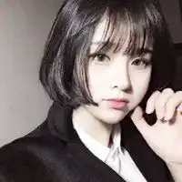 短发美女斜刘海头像微信头像图片大全