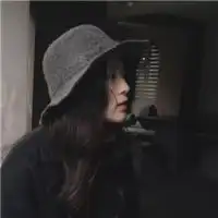 面对满满的失望也只能倔强笑着说qq女生头像我要个性网