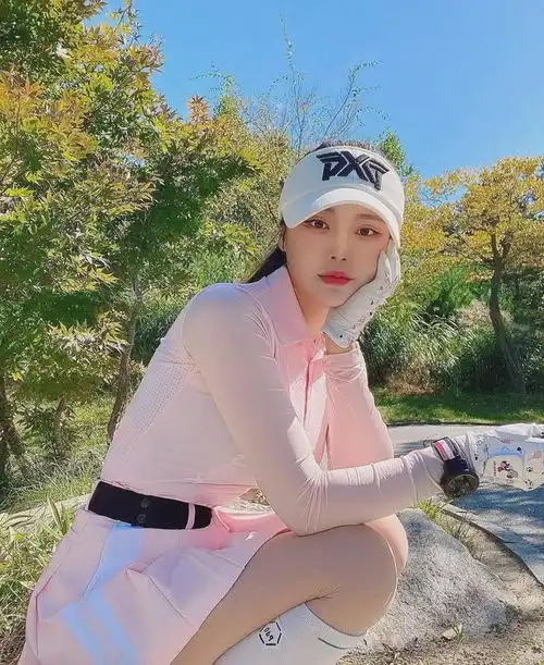 亚洲美女谁家的姑娘好美丽