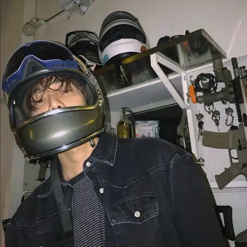 小众温柔男生头像