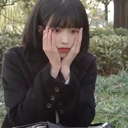 女生头像小众日杂风氛围感女头