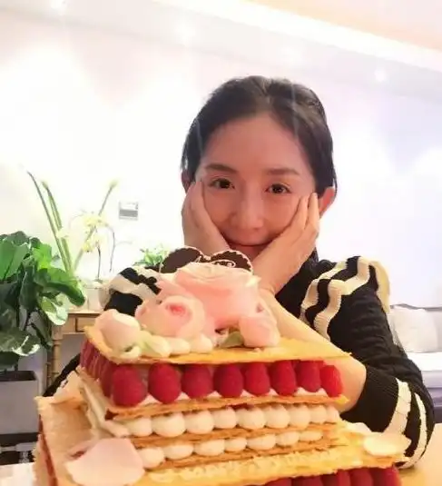带你参观谢娜的豪宅装修简约自然,但一家人住这里很幸福