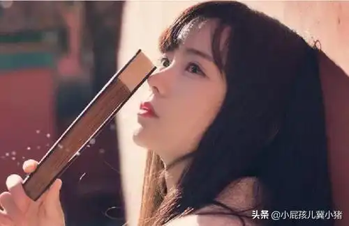女人故意让你占这六个便宜,就是喜欢你,不把握机会,活该单身