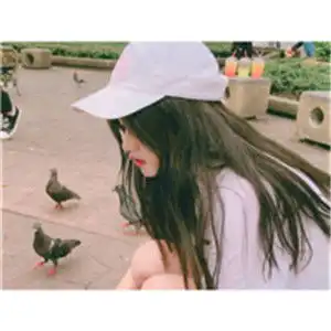 唯美清新白边女生头像个性的你用用这个性的女头吧