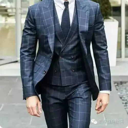好身材的男人,穿正装才是世界上最毒的药