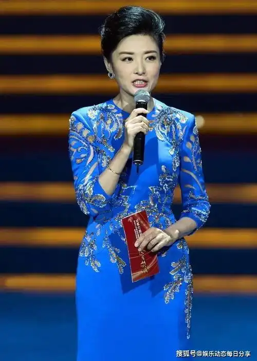 52岁的周涛美上热搜爱情事业双丰收的她,给所有中年女人提了醒