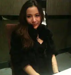 民间美女秒杀大明星