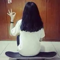 长发飘飘女士微信头像微信头像图片大全