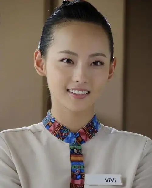 事实证明,去看疯马秀的张嘉倪,已经走上了另一条别样的路